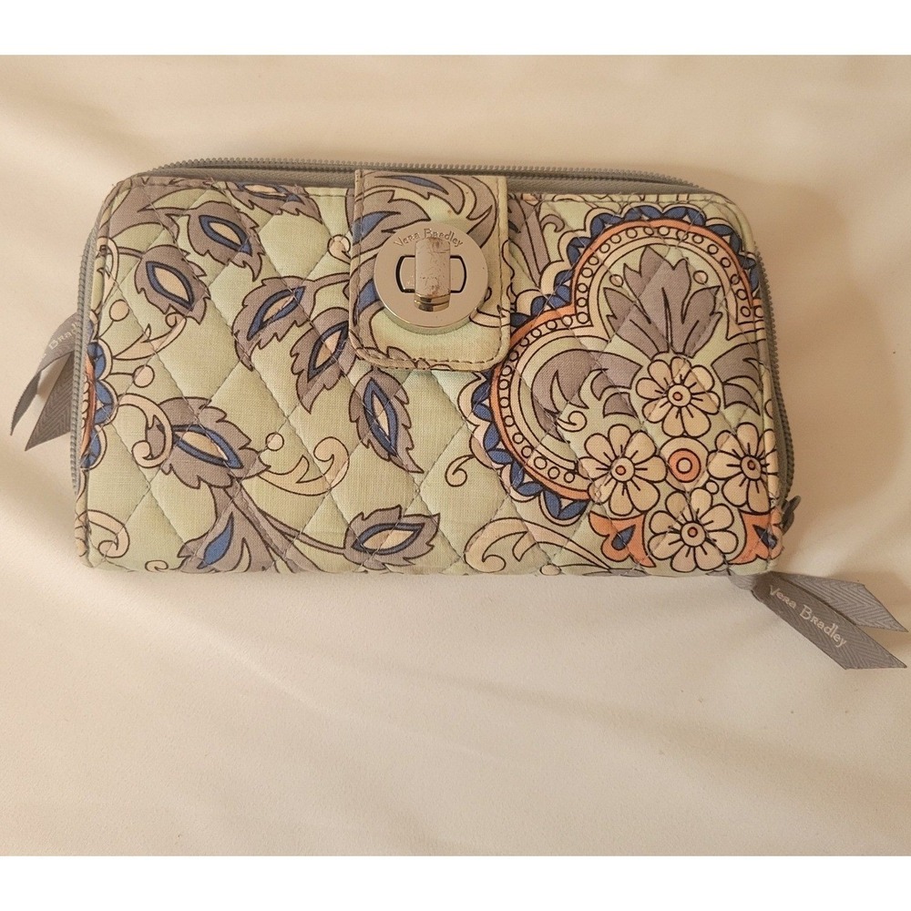 Vera Bradley Turnlock Wallet Womens‎ Sage Green Quilted Floral RFID Paisley